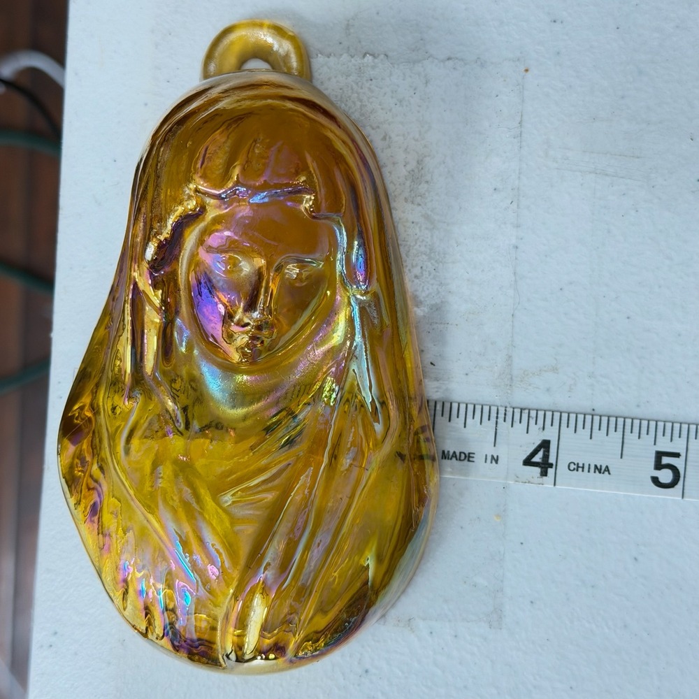Amber Carnival Glass Madonna Wall Hanging Mold Iridescent Religious Plaque 5.5" - Picture 7 of 8